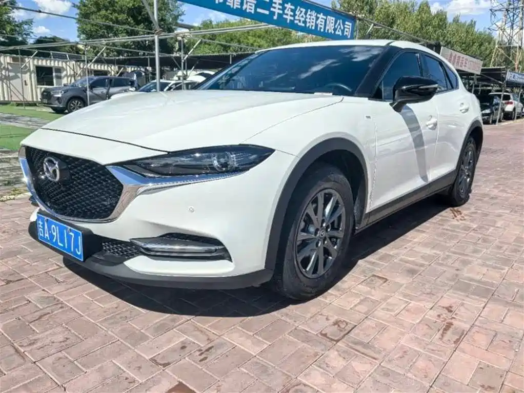 Mazda CX-4 2023