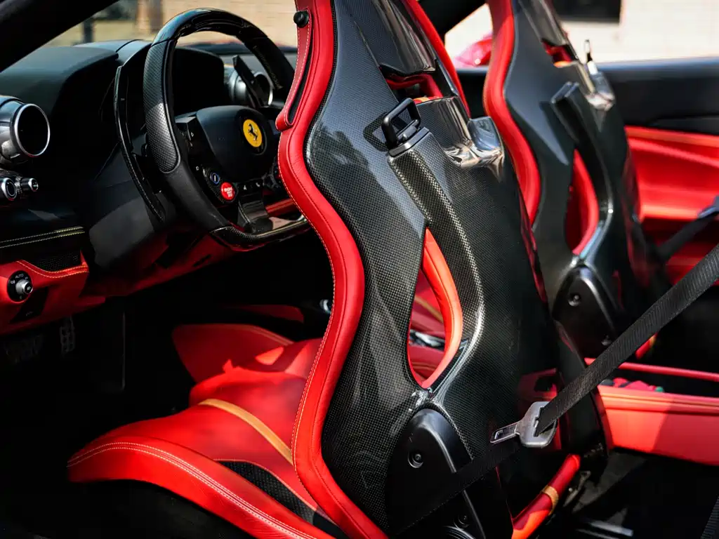 Ferrari F8 2021 — фото 22
