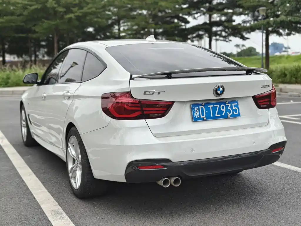 BMW 3 Series GT 2021 — фото 16