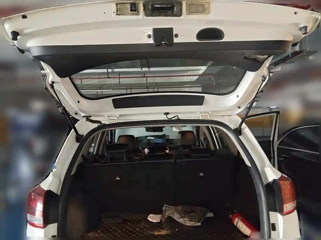 Kia KX3 2015 — фото 10