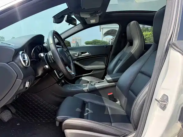 Mercedes-Benz CLA 2018