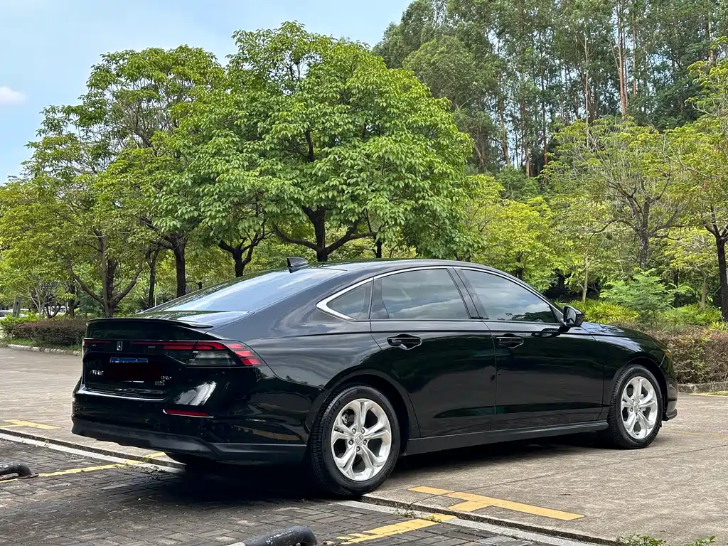 Honda Accord 2024 — фото 10