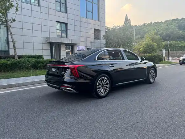 Hongqi H5 2023