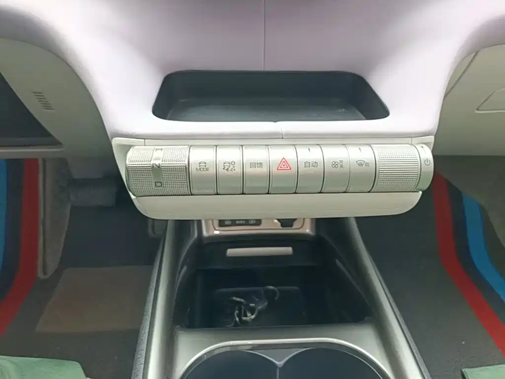 BYD Dolphin 2023 — фото 14