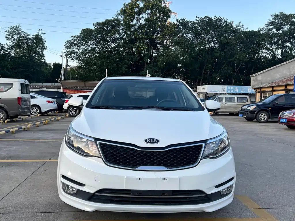 Kia K2 2016