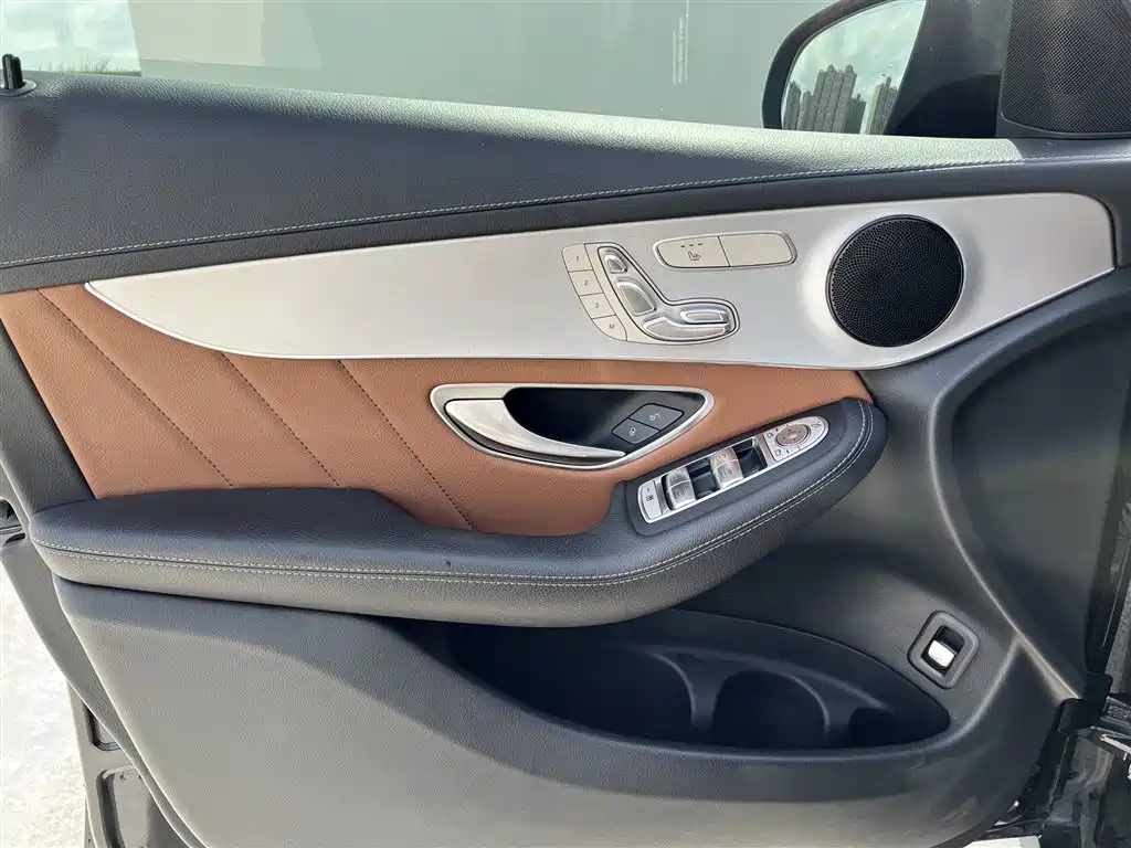 Mercedes-Benz GLC Coupe 2022 — фото 14