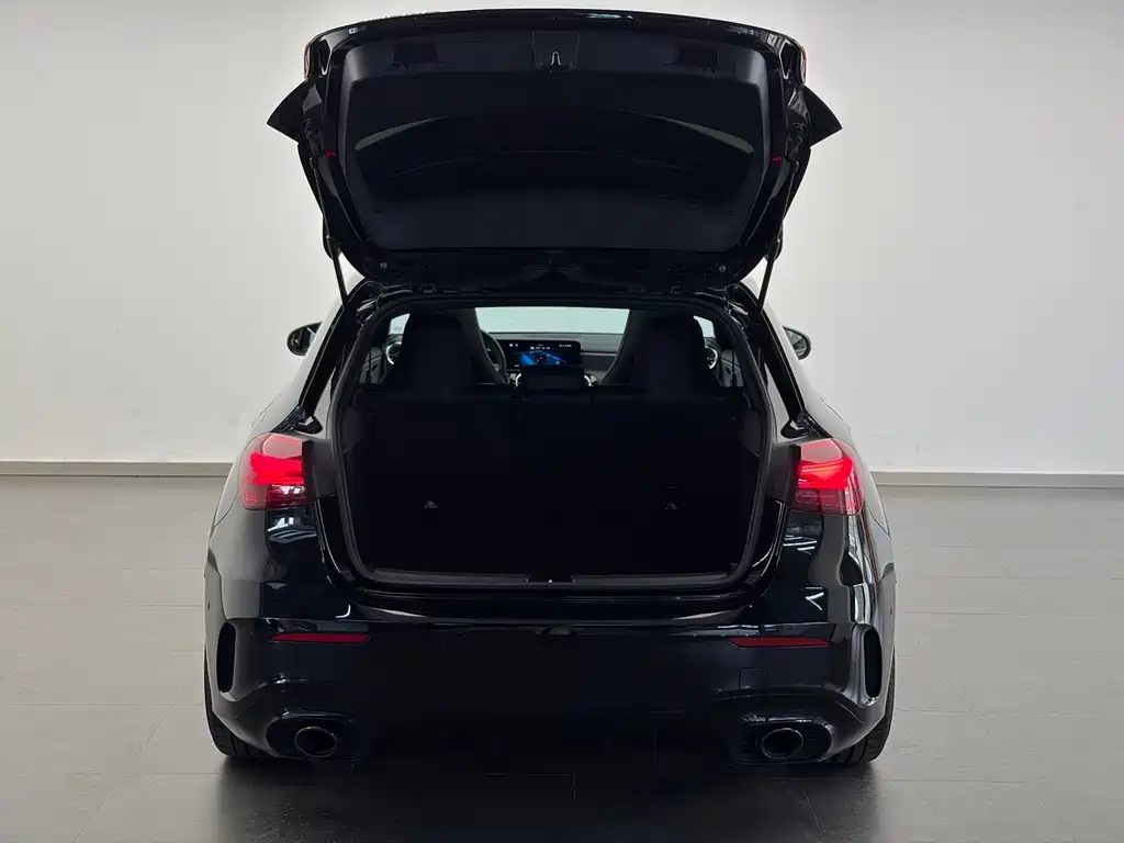 Mercedes-Benz A-Class AMG 2025 — фото 20