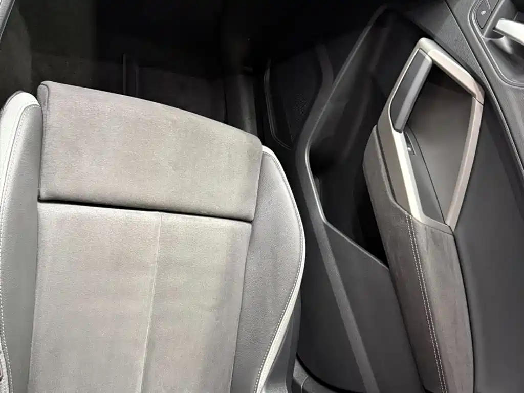 Audi Q3 2023 — фото 12