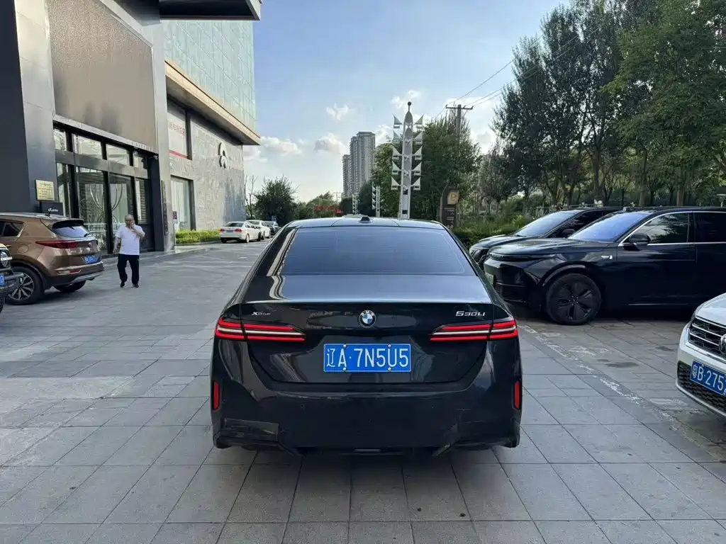 BMW 5 Series 2025