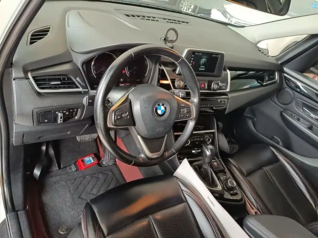 BMW 2 Series Station Wagon 2019 — фото 10