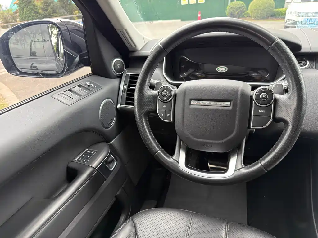 Land Rover Range Rover Sport 2016 — фото 22