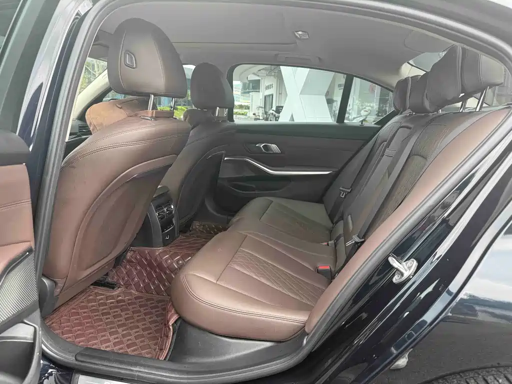BMW i3 2023 — фото 11