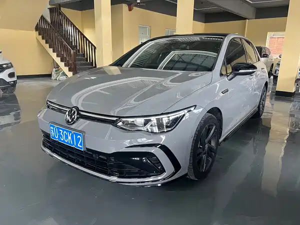 Volkswagen Golf 2023