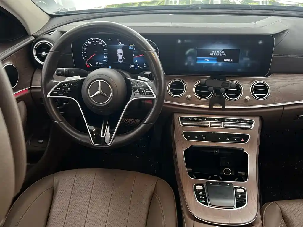 Mercedes-Benz E-Class 2023 — фото 12