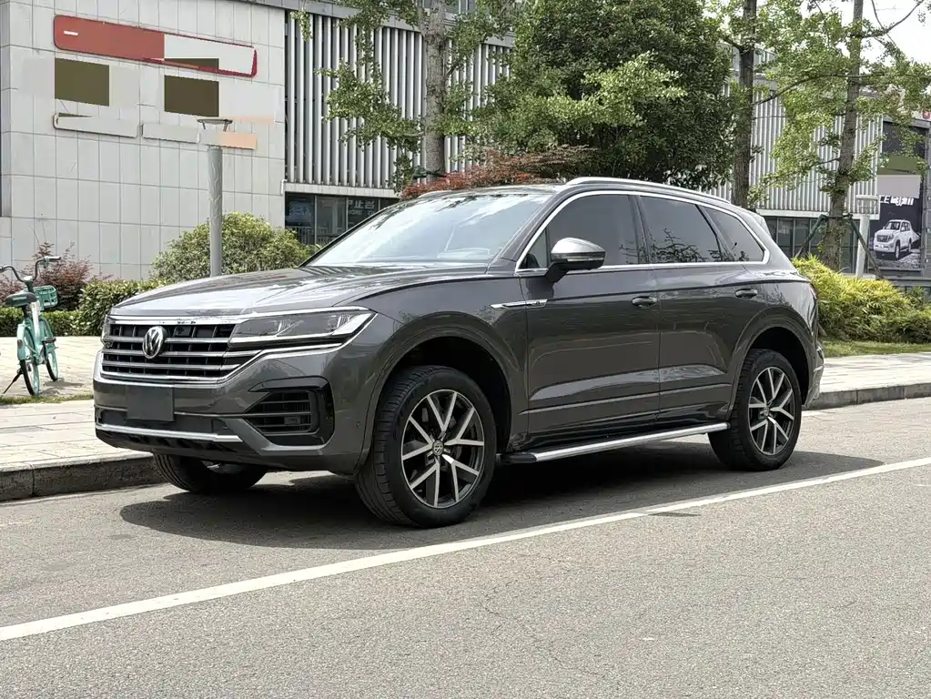 Volkswagen Touareg 2019 — фото 1