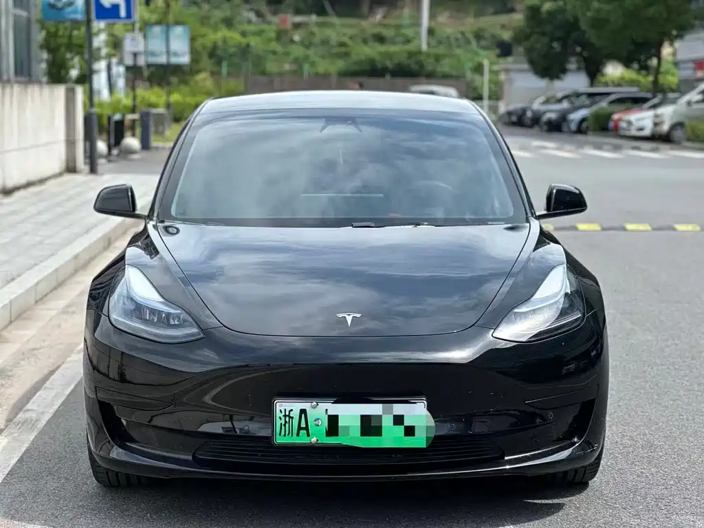 Tesla Model 3 2023