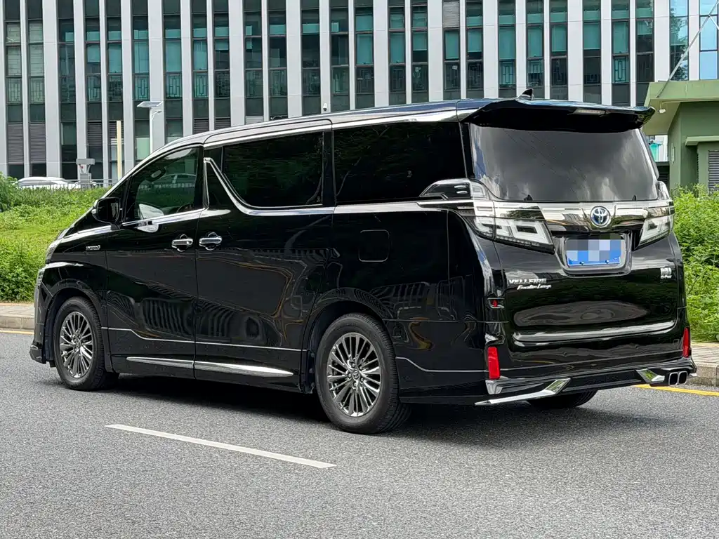 Toyota Vellfire 2021 — фото 5