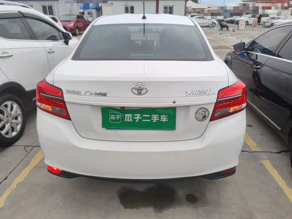 Toyota Yaris L 2017