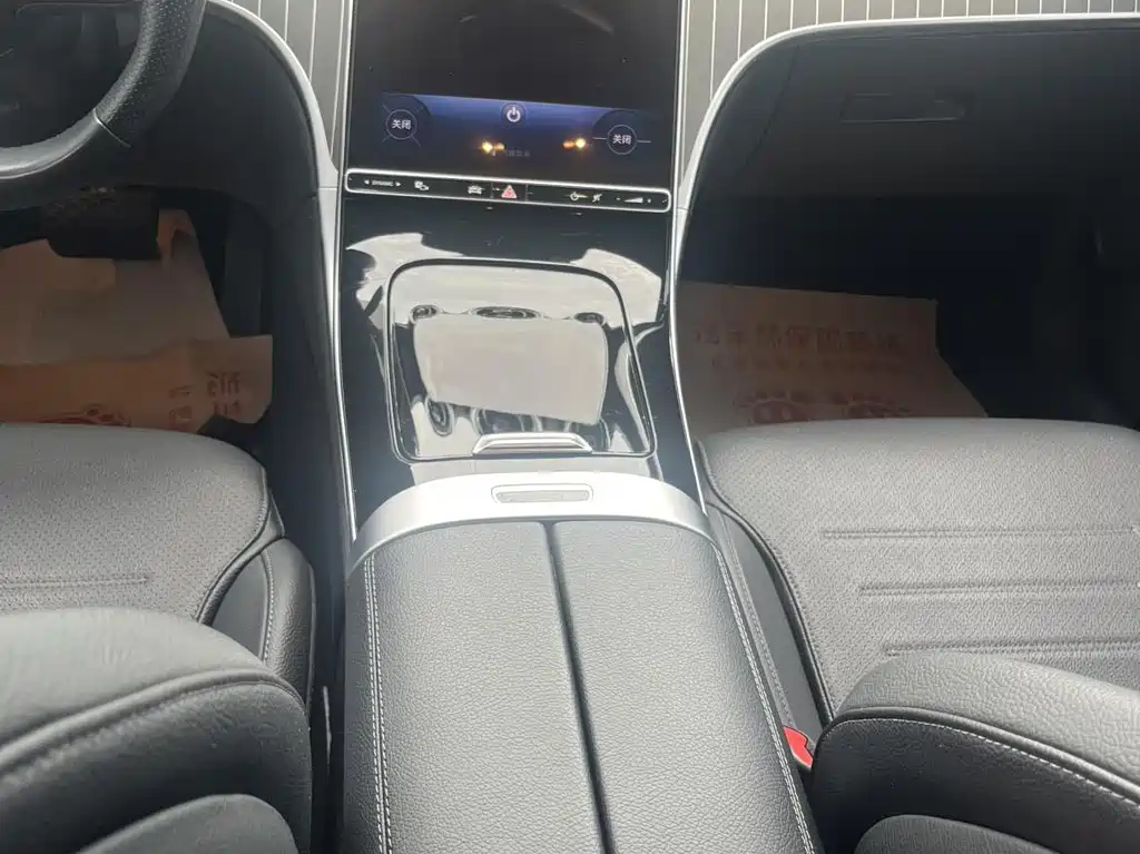 Mercedes-Benz C-Class 2022