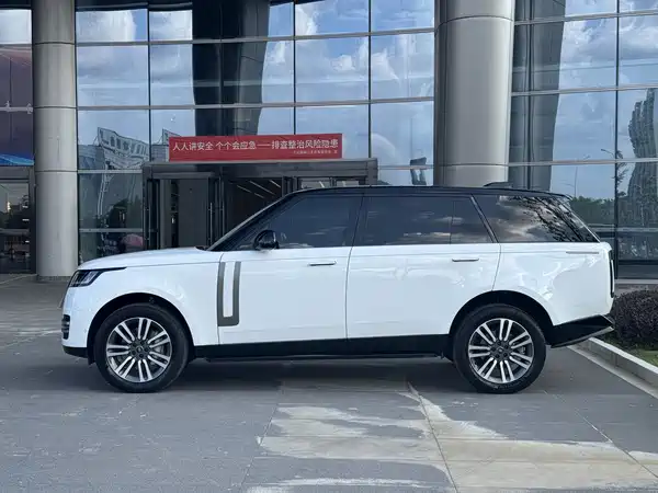 Land Rover Range Rover 2024