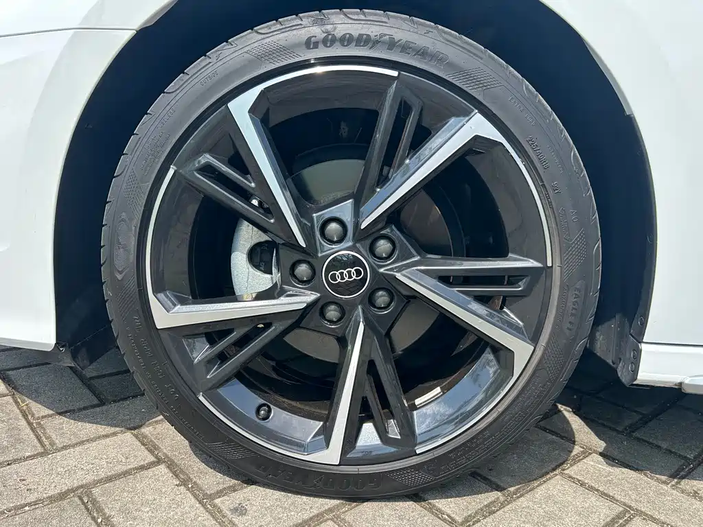 Audi A3 2023 — фото 26