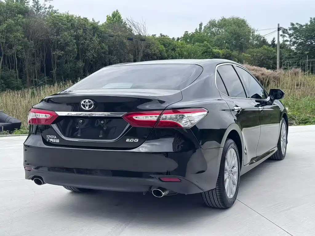 Toyota Camry 2019 — фото 4