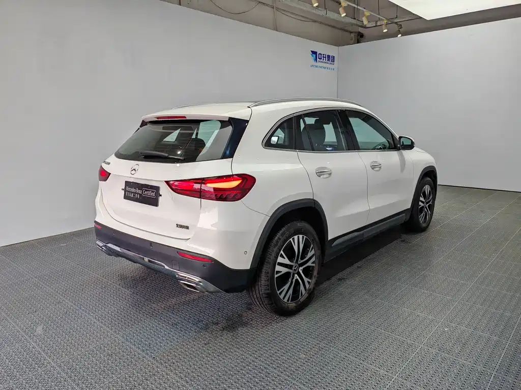 Mercedes-Benz GLA 2025 — фото 6