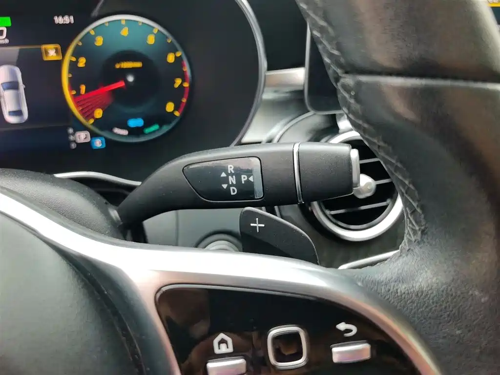 Mercedes-Benz C-Class 2019 — фото 10