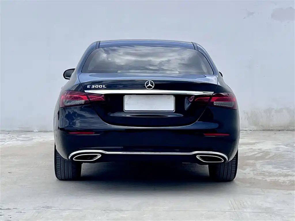 Mercedes-Benz E-Class 2021