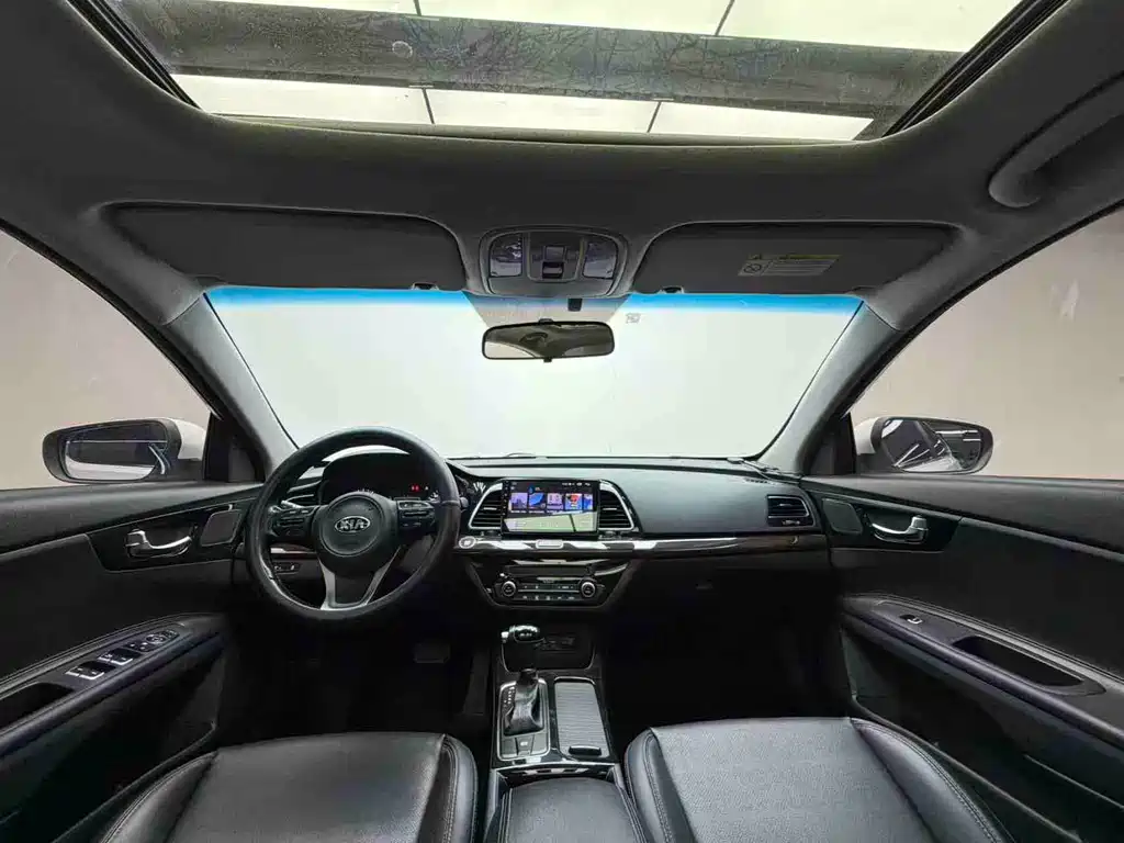 Kia K4 2015 — фото 10