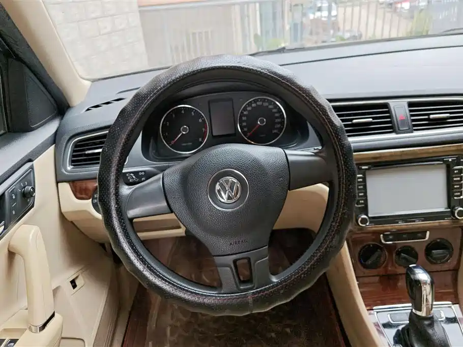 Volkswagen Lavida 2015 — фото 15