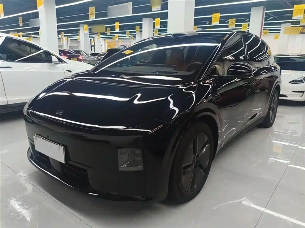 Li Auto i8 2025 — фото 2