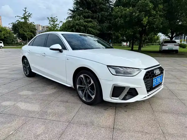 Audi A4L 2020
