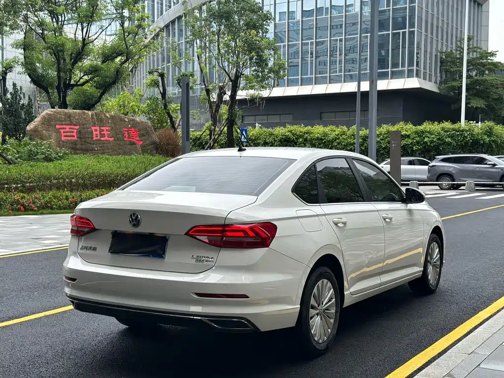 Volkswagen Lavida 2021