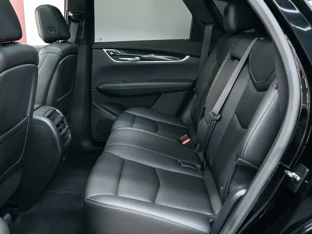 Cadillac XT5 2020 — фото 10
