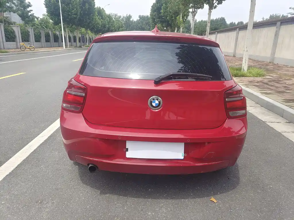 BMW 1 Series 2012 — фото 12