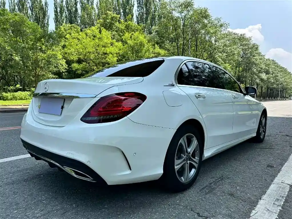 Mercedes-Benz C-Class 2021 — фото 15