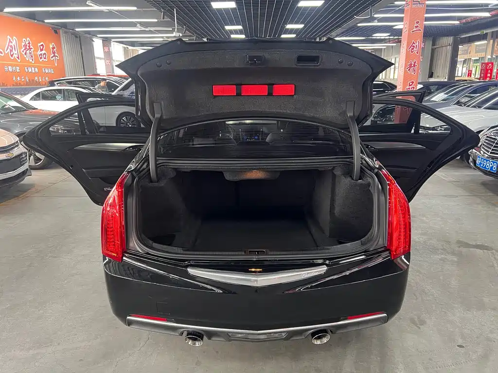 Cadillac ATS-L 2017 — фото 13