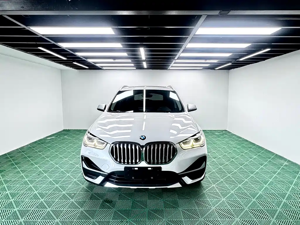 BMW X1 2022 — фото 2