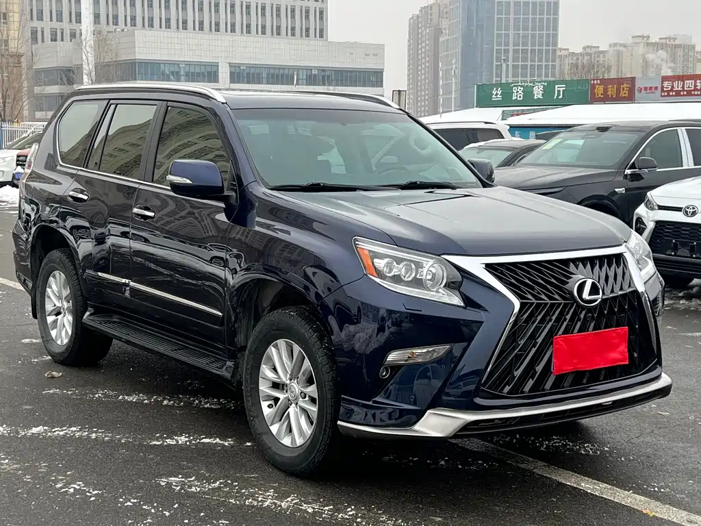 Lexus GX 2019 — фото 1