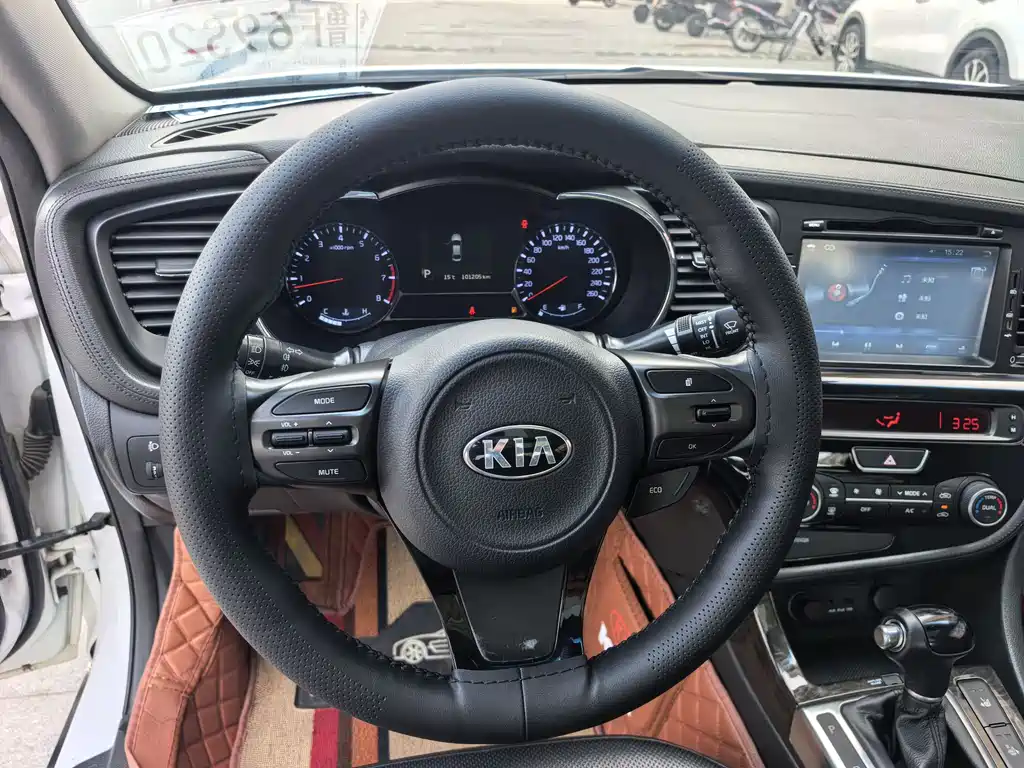 Kia K5 2015 — фото 12