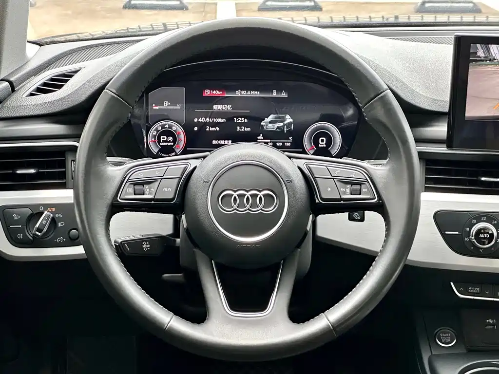 Audi A4L 2021 — фото 13