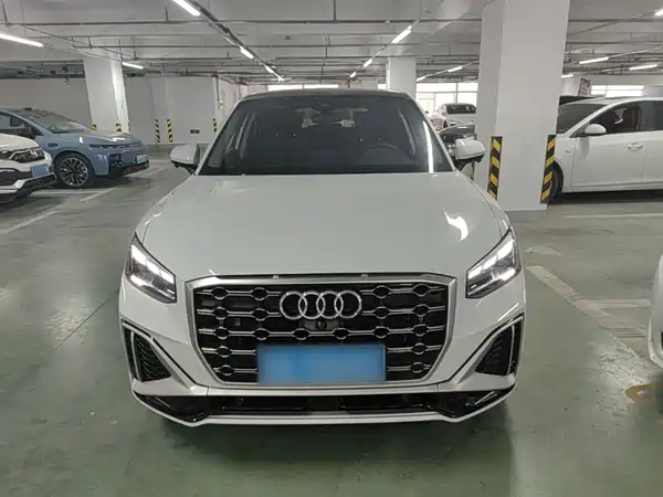 Audi Q2L 2022