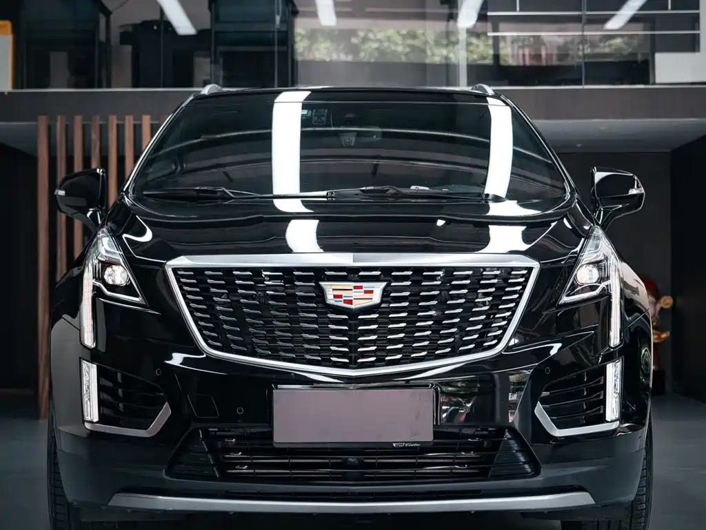 Cadillac XT5 2020 — фото 2