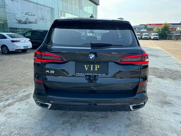 BMW X5 2023