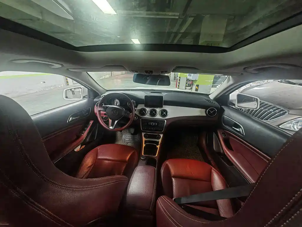 Mercedes-Benz GLA 2015 — фото 4