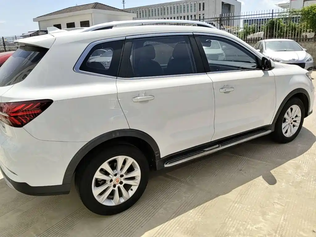 Roewe RX5 2018 — фото 5