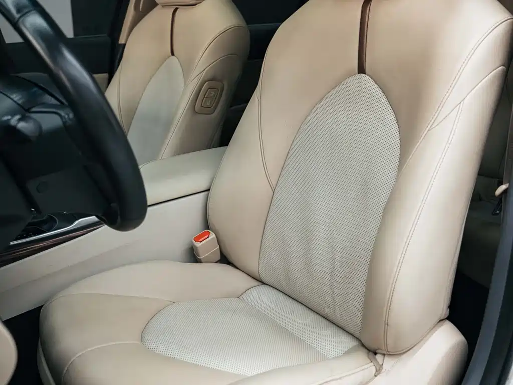 Toyota Camry 2018 — фото 21