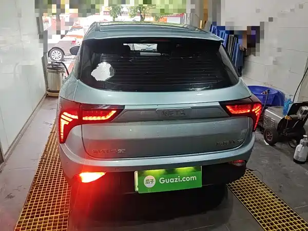 Neta V 2022