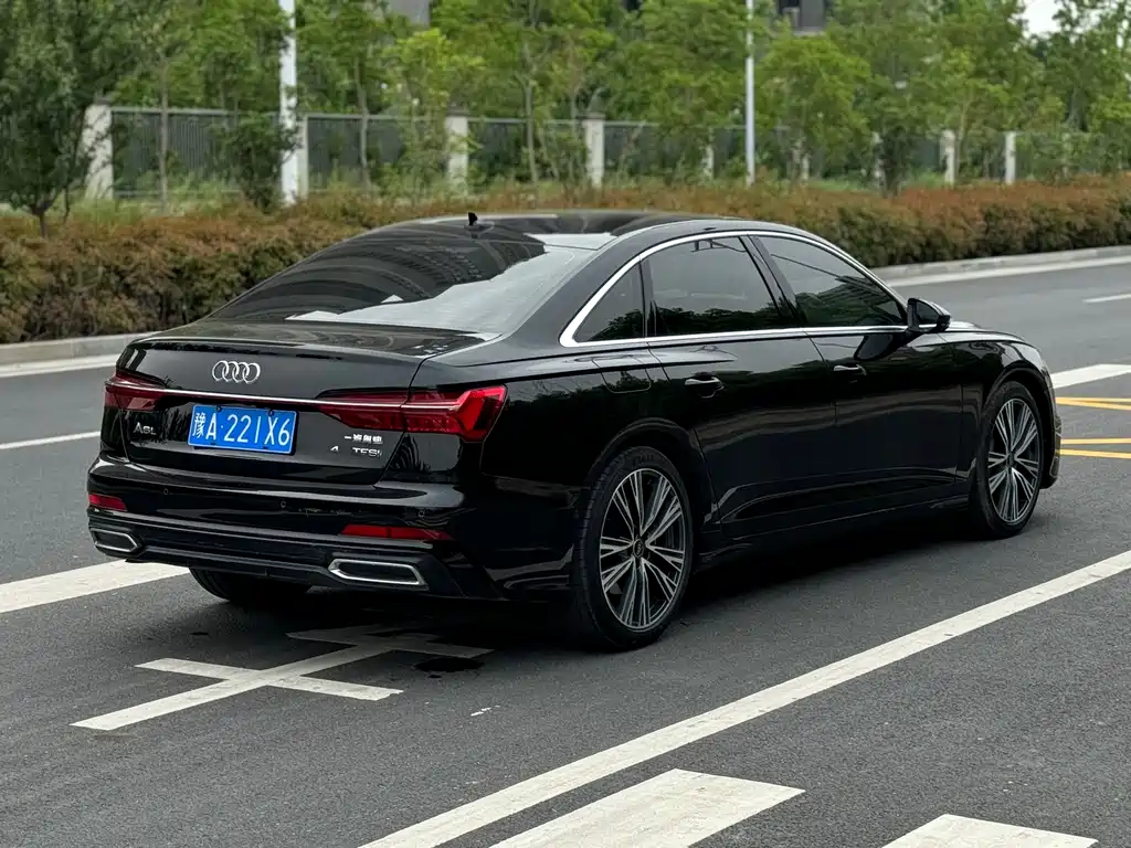 Audi A6L 2022 — фото 11